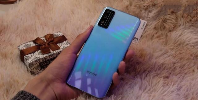 #荣耀play#首销就成销量冠军，荣耀Play4T Pro够强大！