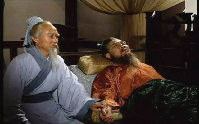曹操|曹操为何要杀一代名医华佗？12年后，才发现曹操有多高明