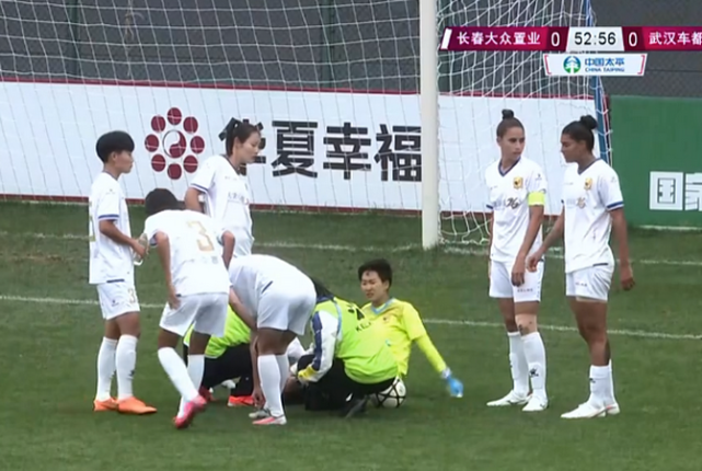 江苏苏宁|积分榜:两大豪门打平,苏宁渔翁得利重回争冠区!