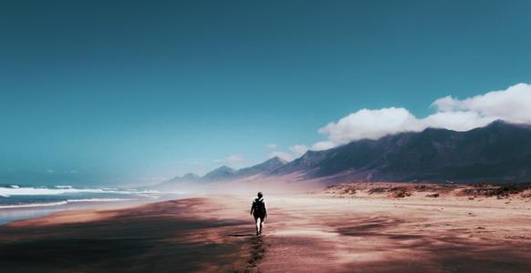 『』老板：不爱说话的员工，工作能力也比别人强！从这4点看出