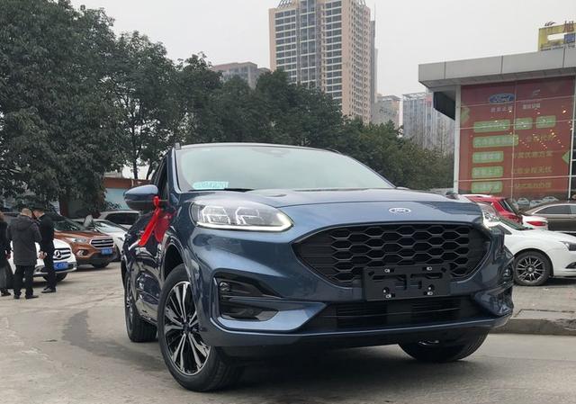 宝马X3：福特锐际和大众探岳怎么选？车主：对比后差距一目了然！