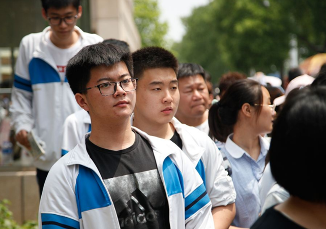 「考试」高考逼近，越是成绩好学生越需要注意的四点，高考很容易出问题