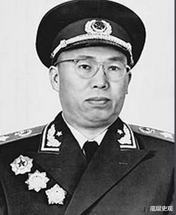 十大元帅|十大元帅谁的荣誉勋章最多？彭德怀第一，朱德排第三