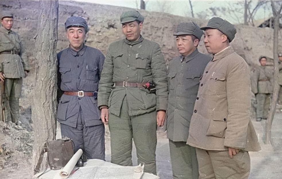 解放战争|罕见解放战争彩色照片：对比国军和解放军的精神面貌，国军必败