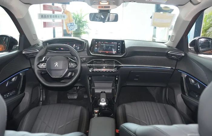 [东风标致]东风标致2008到店预订 前208名准车主有“惊喜”