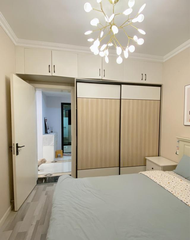 |新房花20万的装修效果,全屋橱柜定制简洁漂亮,最满意客厅!