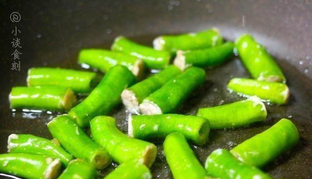 『猪肉』猪肉降价了，遇见不要手软，回家和它一起烧，夏天再热吃饭也香