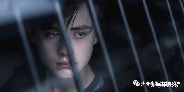 #首映#9分！激动！《复联4》首映一周年，美队新剧开播，隔空呼应钢铁侠