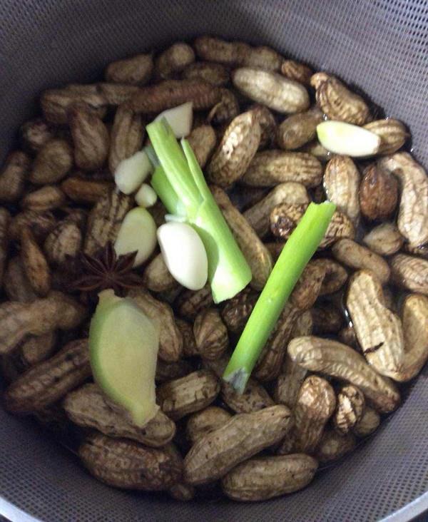 『花生』酒精最怕的克星，不是浓茶，每家都有，但没人关注，酒前吃不易醉