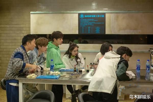 杨幂|空降上线？网曝《密室大逃脱2》即将播出，杨幂、邓伦强势回归