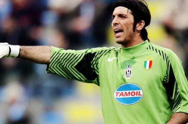 「布冯」42岁的布冯有多厉害?布冯女友表示,他还没退役我都要养老了