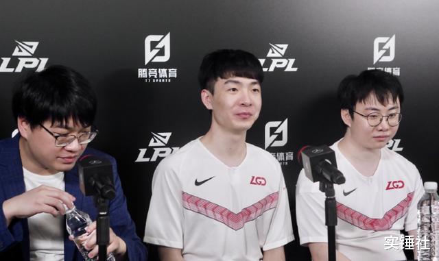 RNG|碾压IG晋级四强后，狼行暗讽RNG老队友不行！发后秒删不料被截图