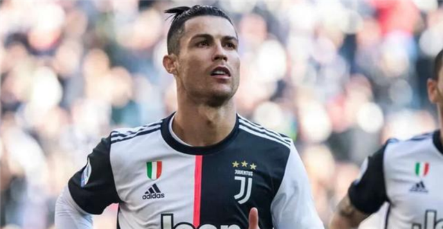 C罗@高龄球员C罗,退役之前可以捧得大力神杯吗?我们一起来看看