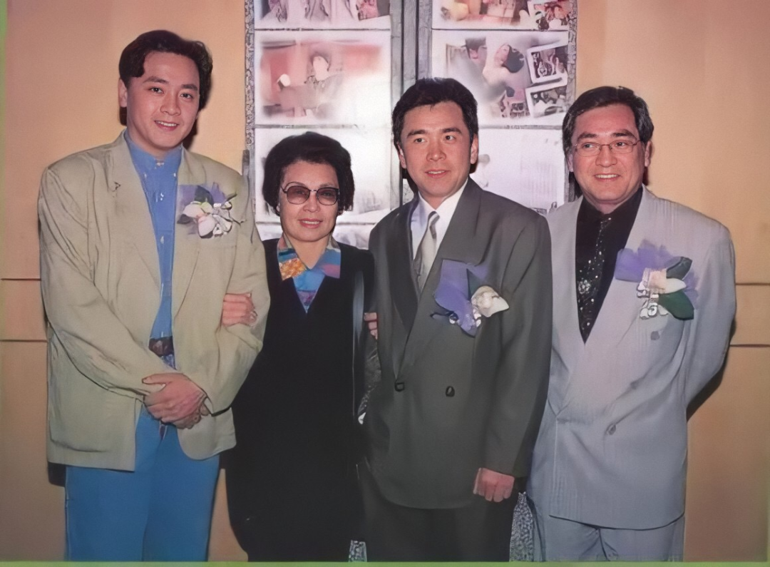 尔冬升|“毒舌”尔冬升的演员母亲：一生未演过女主角，却生了3个男主角