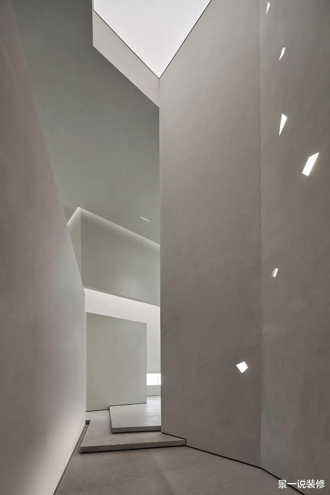 【】600㎡极简空间，没有任何装饰，只有光，却是极致震撼高级的美！