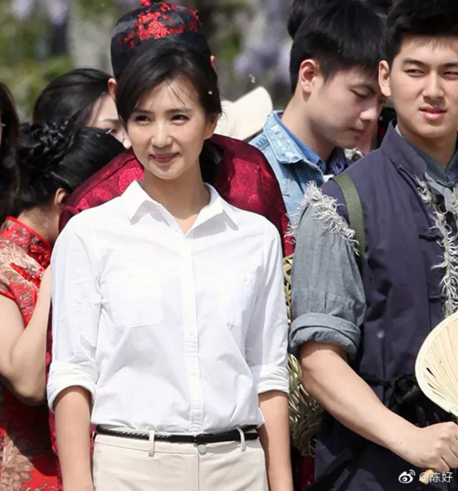 粉红女郎|《粉红女郎》17年演员现状：主演几乎全过气，两个配角跻身一线