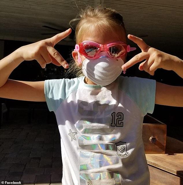 英国英鸟|美8旬大爷双枪射杀邻居父女：因自家宠物狗伤人结仇，被特警击毙