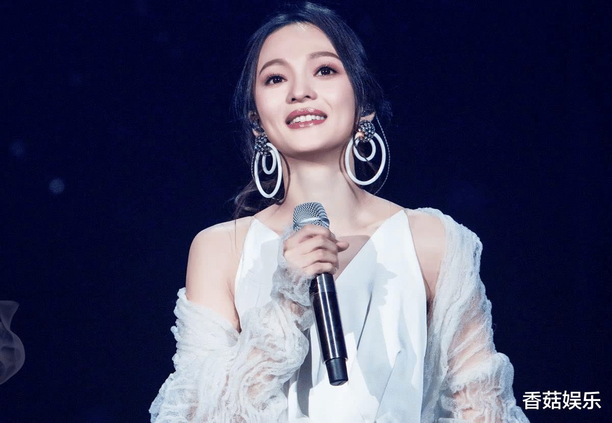 「肖战」从肖战发歌《光点》看华语乐坛现状：流量当道，实力歌手难生存