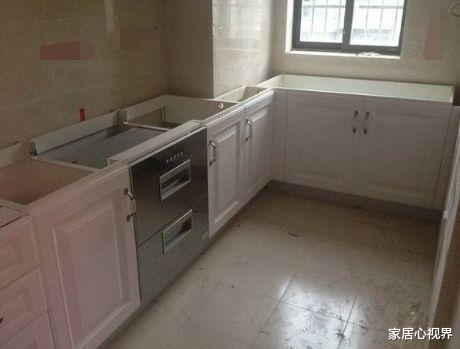 ##橱柜别乱装，装修时多加个“小设计”，入住更方便，好看易清洁！