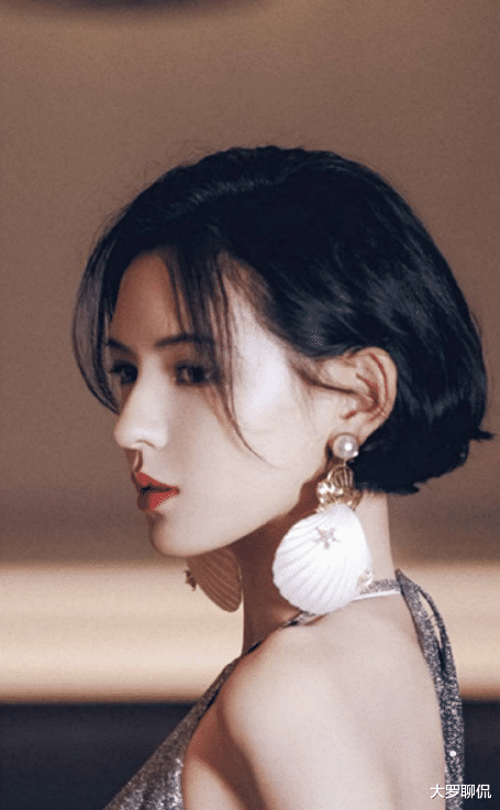 #张予曦#有种“差距”叫彭小苒张予曦,两人同穿古装:分分钟看出差距