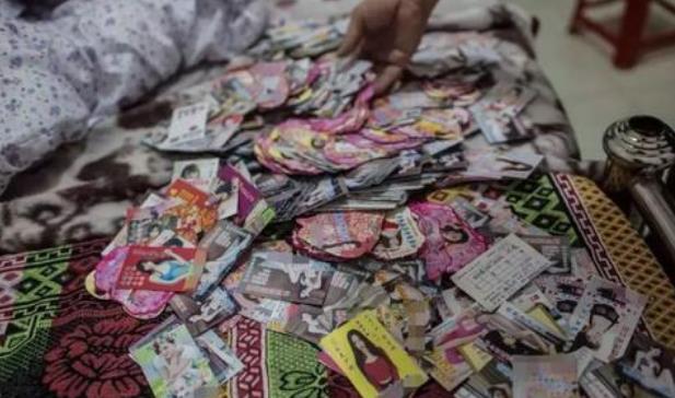 旅游业|旅游住酒店,为何不要理睬门缝中的“小卡片”?保洁阿姨说出内幕