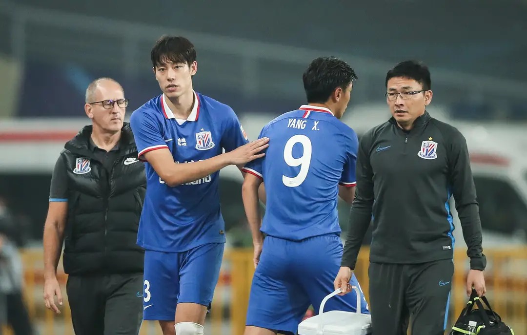 上海申花|20秒闪击，3分钟后被追平，申花23分钟再领先，曹赟定策划2球