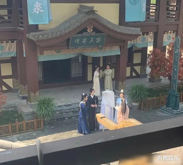 肖战:《皓衣行》刚开机就话题度爆棚,罗云熙爆了之后可以替代肖战吗