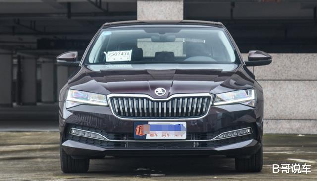 「斯柯达速派」13万的德系B级车，配2.0T+7s破百+大掀背，实力吊打迈腾却卖不动！