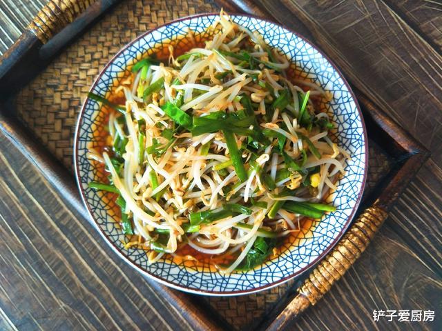 韭菜|胖人该多吃此菜，低脂低热量，一盘不到5元钱，口感酸爽有滋味