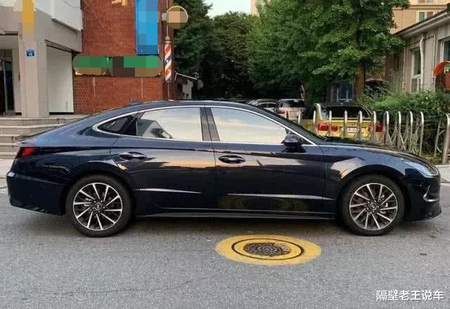 『起亚K5』?又一合资B级“神车”卷土重来，比雅阁漂亮10倍，或仅14万，还要啥速腾