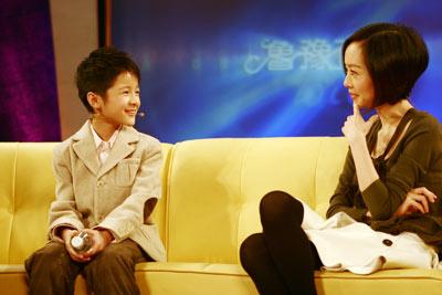 「鲁豫」1999年，鲁豫挺着大肚，接洋丈夫电话：我遇到初恋了，咱们离婚吧