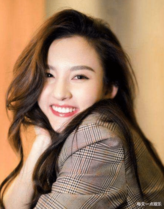 数学▲宋祖儿高考“偏科”有多严重？英语接近满分，考数学是睡着了吗？