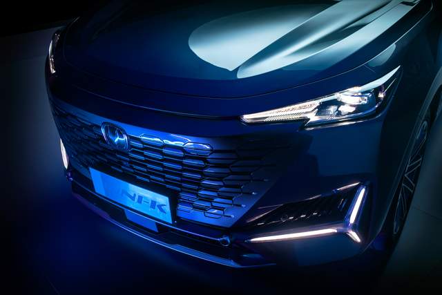 UNI-K實車曝光，2.0T+愛信8AT，未來造型，是您未來的座駕嗎？-圖2