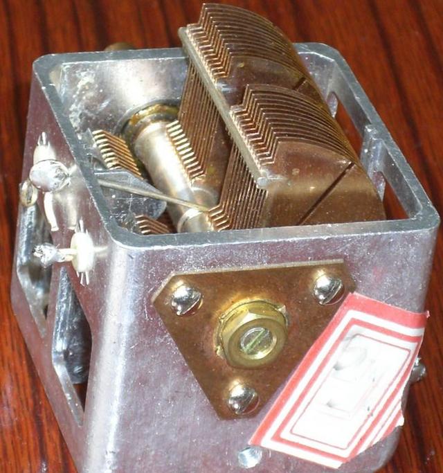 收音机：五六十年代不需要电的收音机