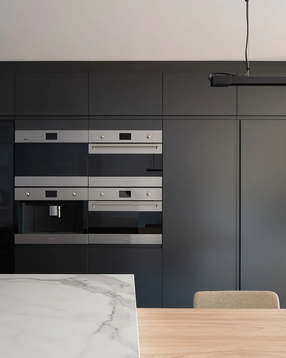 []175㎡ 的大平层，灯光这样设计，高级感翻一倍！