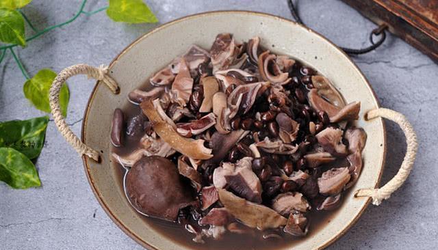 【熬夜】4月吃它胜过肉,一年也就吃一次,再贵也要舍得,全家身体好!