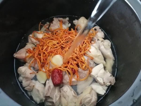 『虫草花』侄子16岁身高1米79，这汤很关键，对骨骼好，一周3次最佳