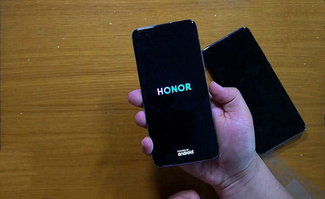 荣耀：256G+5G，荣耀V30Pro再跌新低价，这次是交朋友还是寻短见？