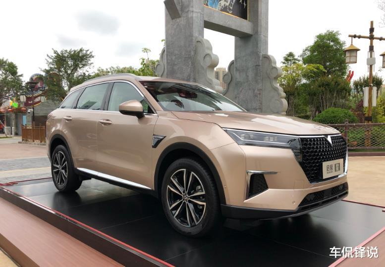 『日产启辰』东风又“折腾”出一款好车，顶配还不到15万，190PS+48V轻混