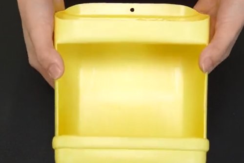 洗洁精瓶是个“宝”，剪几刀放在卫生间，全家人都要抢着用！