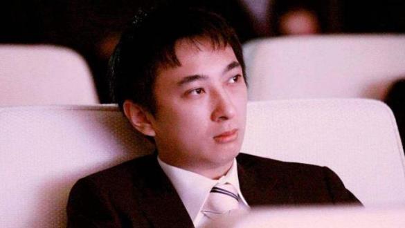 【向华强】向华强都惹不起，王思聪也不敢碰的演员，被称为“黑道太子爷”
