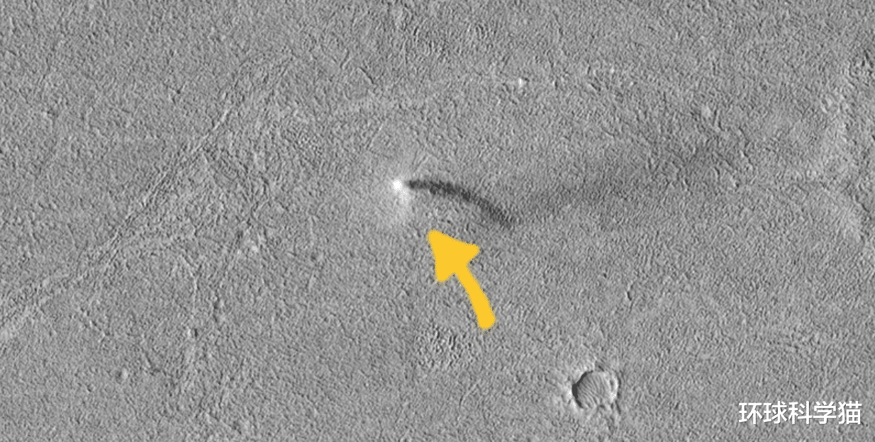 NASA|好奇号发现火星表面“冒烟”！隐隐约约出现，仔细看才能找到