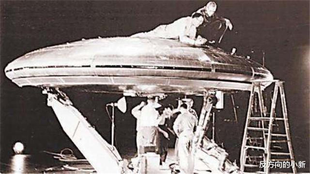 『外星人』UFO博士爆料：1957年外星人已接触地球官方，帮助解决全人类问题