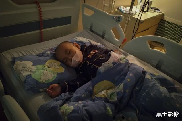 『包头』3岁宝宝患重症父母无奈卖房救子，今医院再催缴费，不知还能卖啥