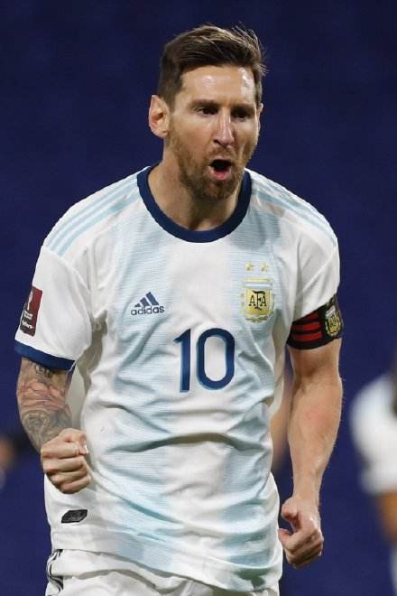 梅西|并列射手榜第一！梅西苏牙创纪录，另类秀恩爱？