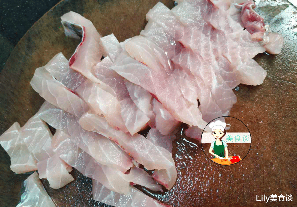 『食材』夏天最馋这道蒸菜，蒸一蒸5分钟上桌，又香又营养，实在太鲜美了