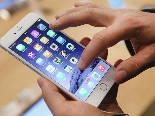 『华为』双立体扬声器都成了小米的标配，华为却一直是单扬声器，欺负用户人傻钱多？