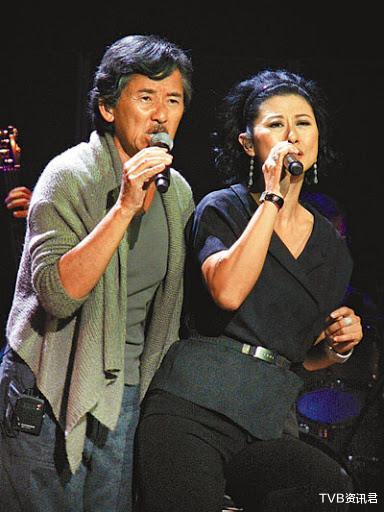 #边伯贤#天后级女歌手突然开直播教唱歌！网民反应热烈：跪求复出开演唱会