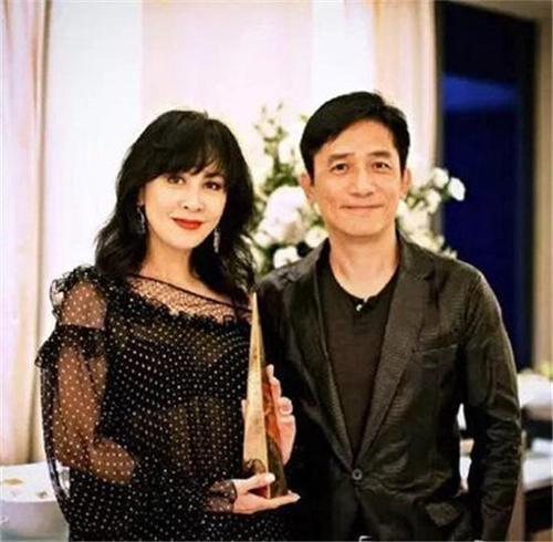 刘嘉玲@刘嘉玲混迹豪门几十年,混乱情史曝光,为何与他走过32个年头?