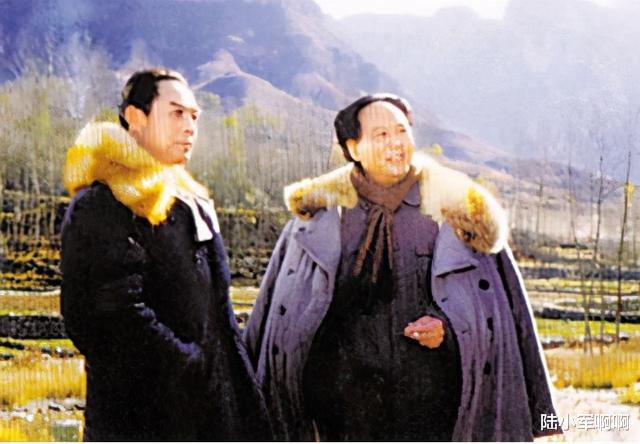 杨尚昆|他把自己活成了“毛主席”，李讷抱他痛哭，卫士长为他开车门